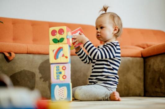 El papel crucial del desarrollo emocional en el primer año de tu bebé