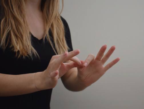 La ventaja de la Lengua de Señas: Lengua de Señas para el Retraso del Lenguaje del Bebé