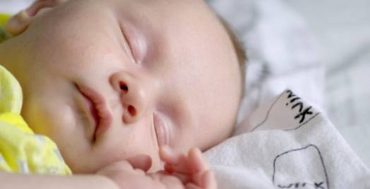 Desmitificando el sueño del bebé: Consejos para una noche de descanso