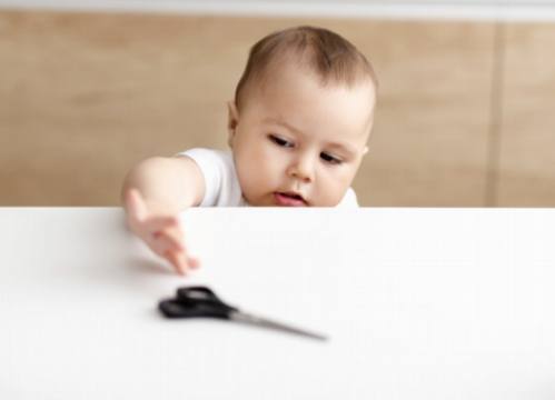 Cómo elegir las mejores cerraduras de seguridad para proteger a tu bebé en casa
