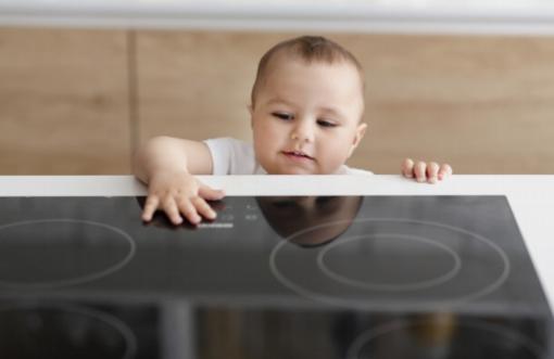Cómo los detectores de monóxido de carbono pueden proteger a tu niño pequeño